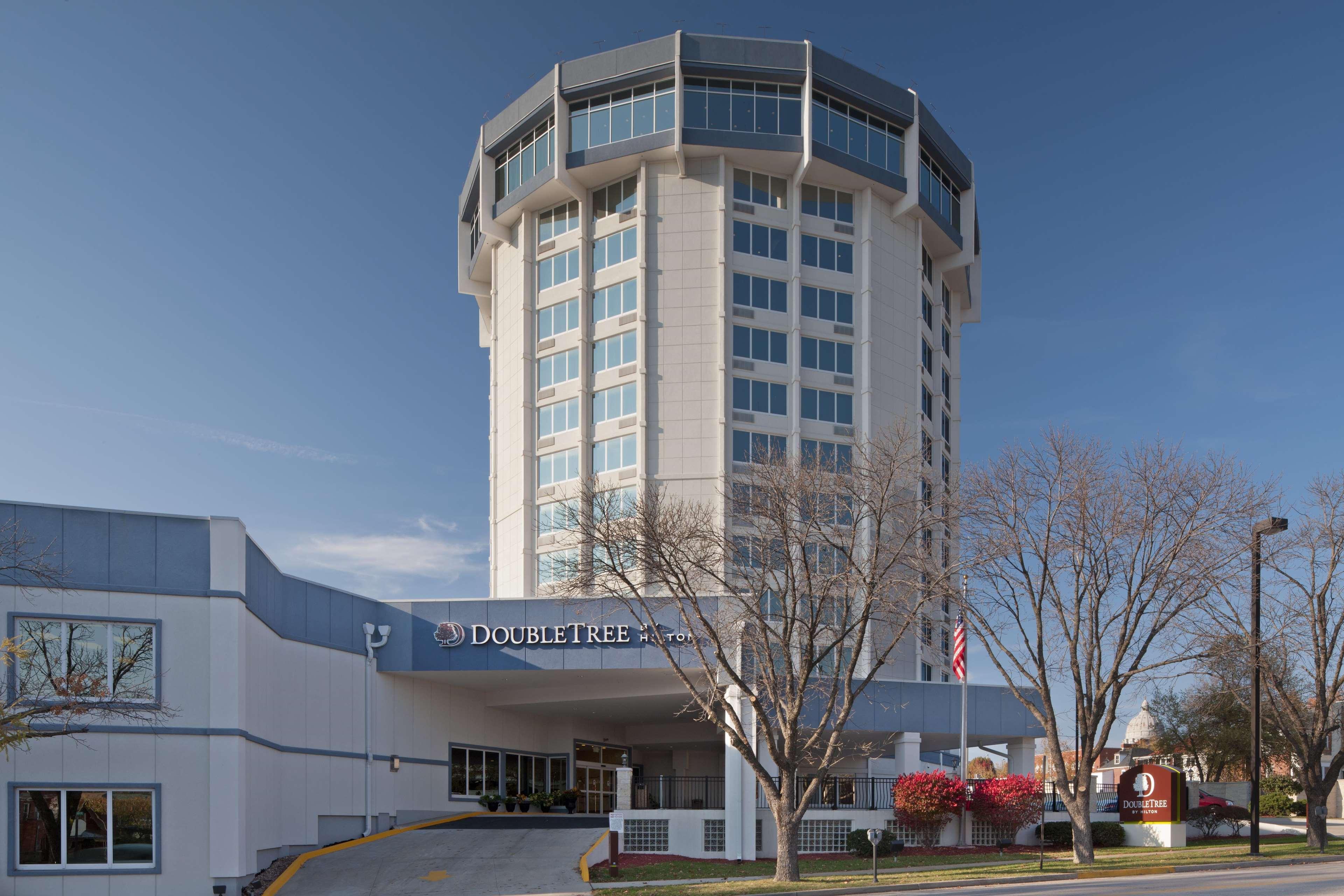 Doubletree By Hilton Jefferson City Bagian luar foto