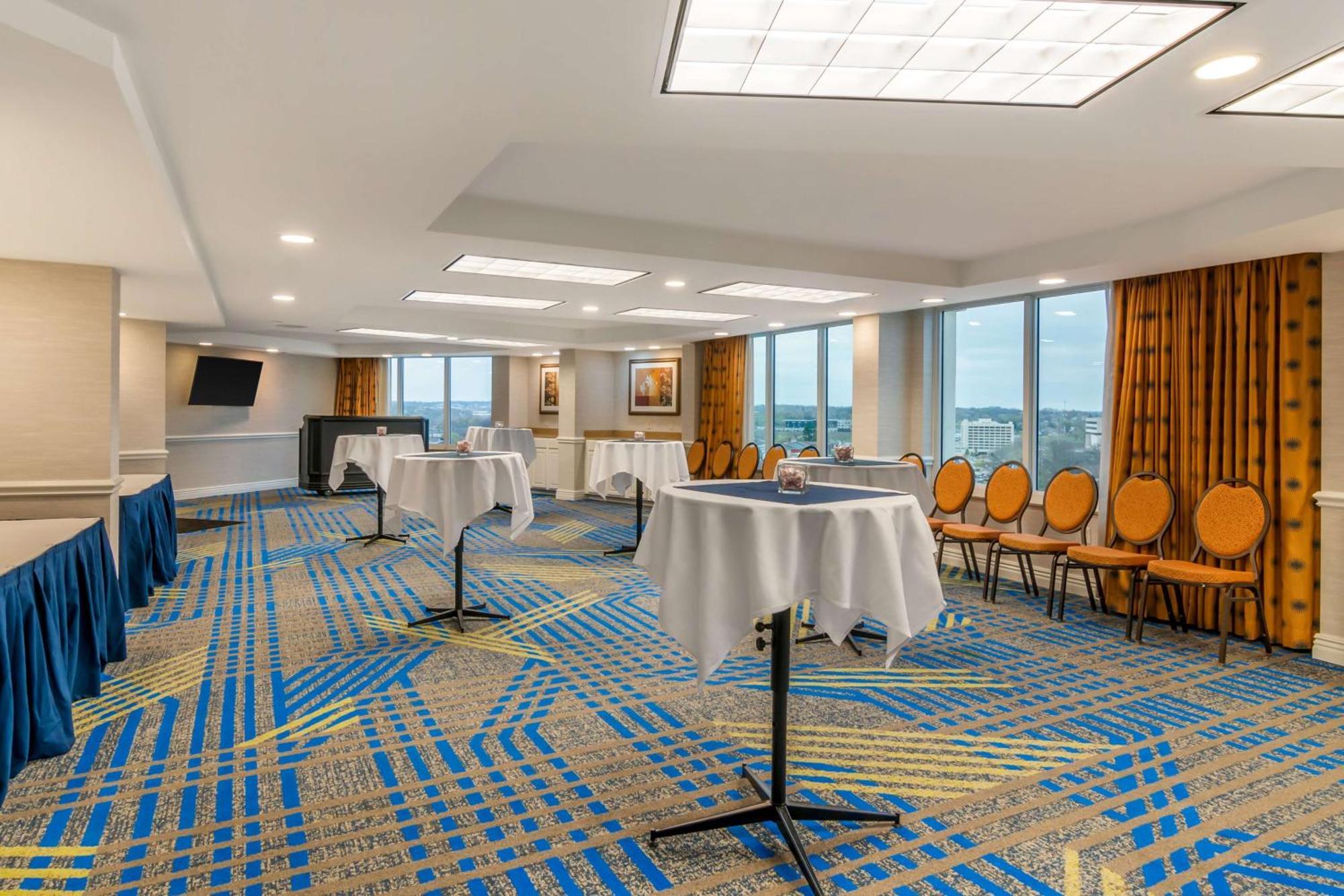 Doubletree By Hilton Jefferson City Bagian luar foto
