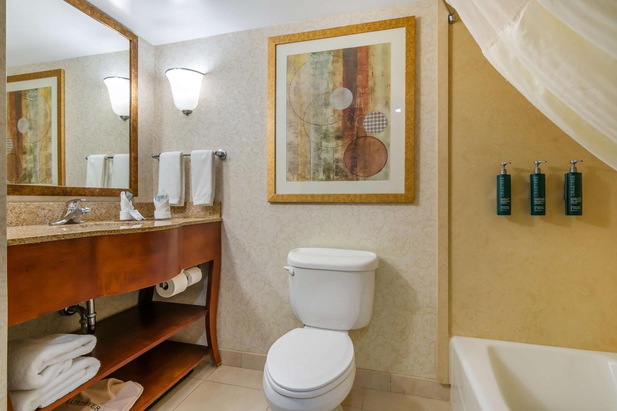 Doubletree By Hilton Jefferson City Bagian luar foto